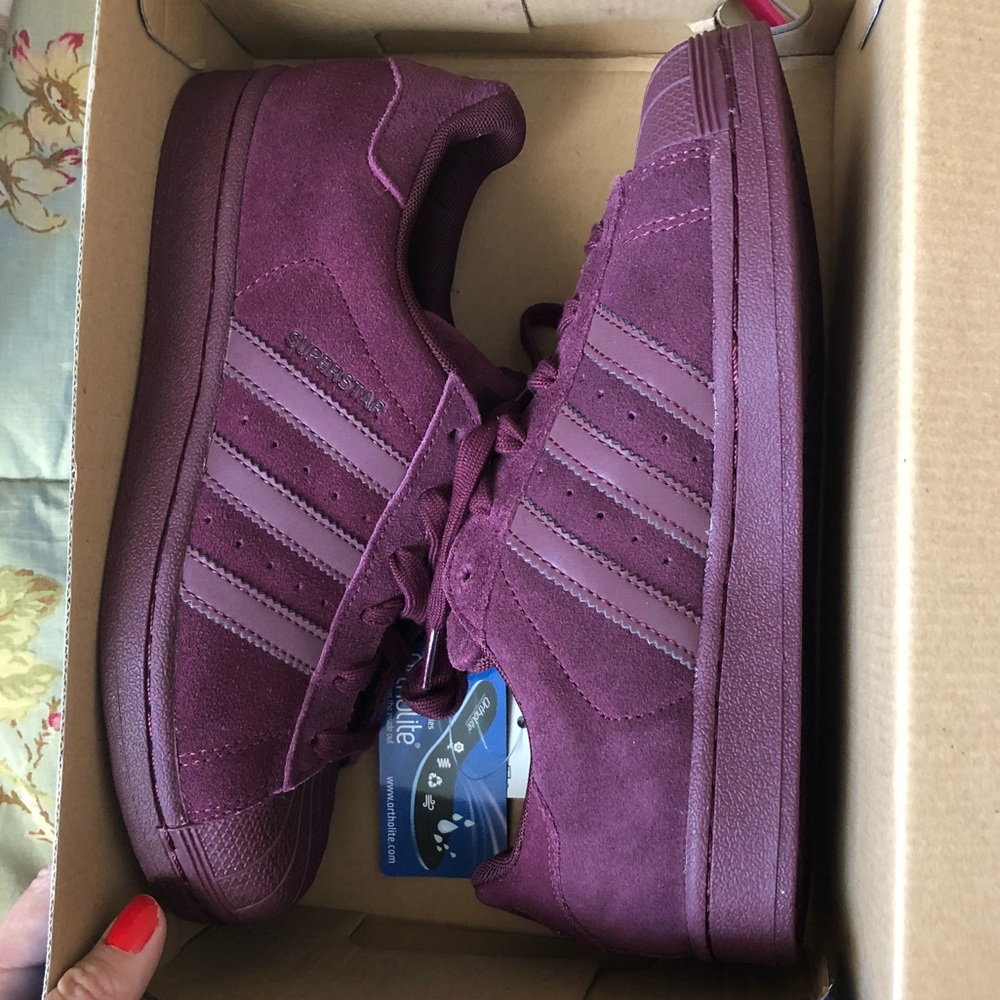 ADIDAS SUPERSTAR, SZ 4 YOUTH